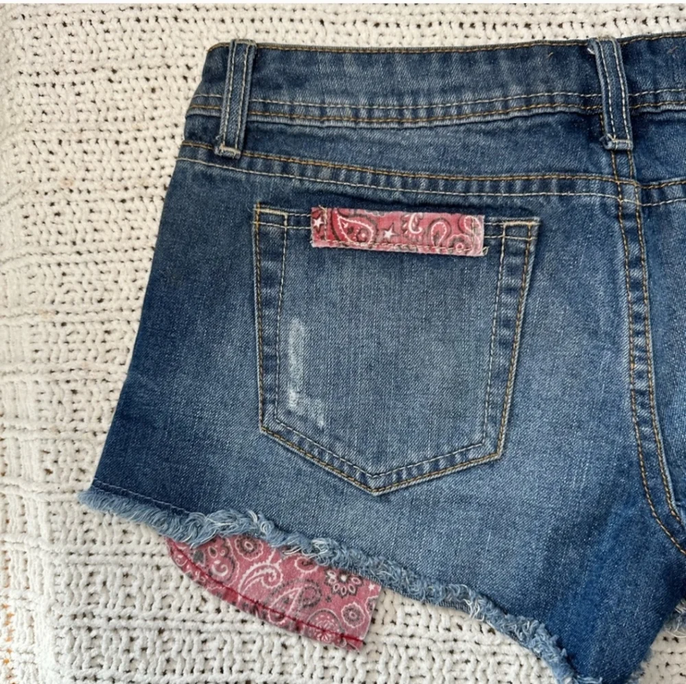 Jean Shorts - Picture 8 of 9